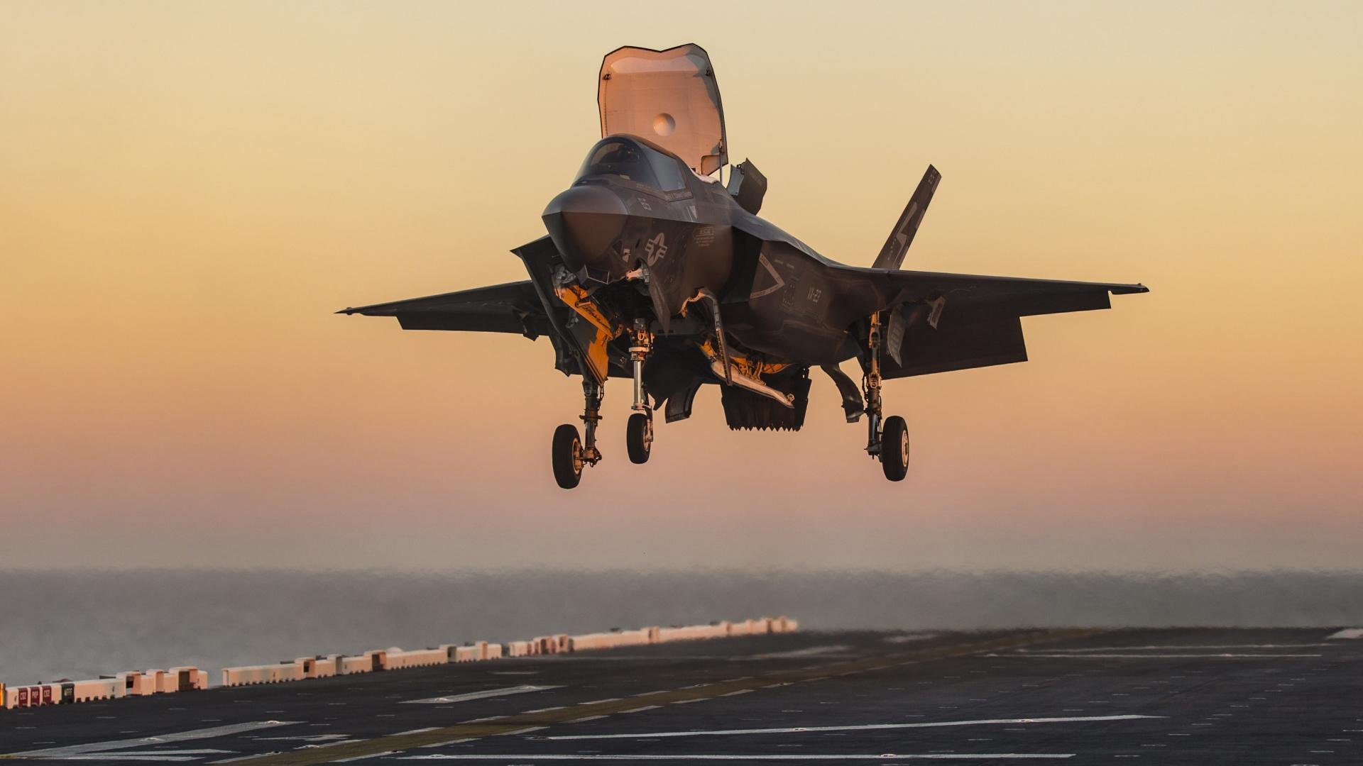 “尼古拉斯·桑特基：阿根廷美洲狮队的灵魂人物，未来值得期待”