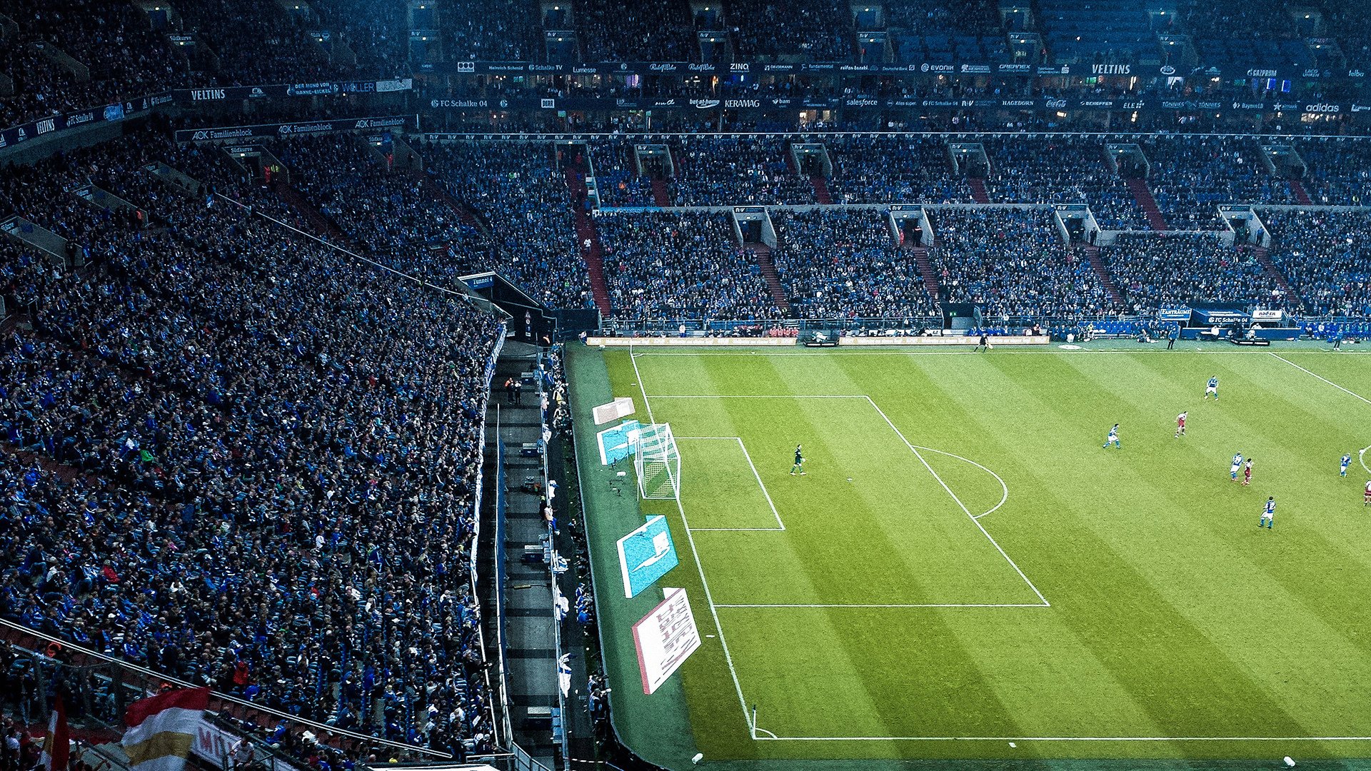 世界热气球障碍赛 匈牙利站飞手精准穿越浮标拱门夺冠